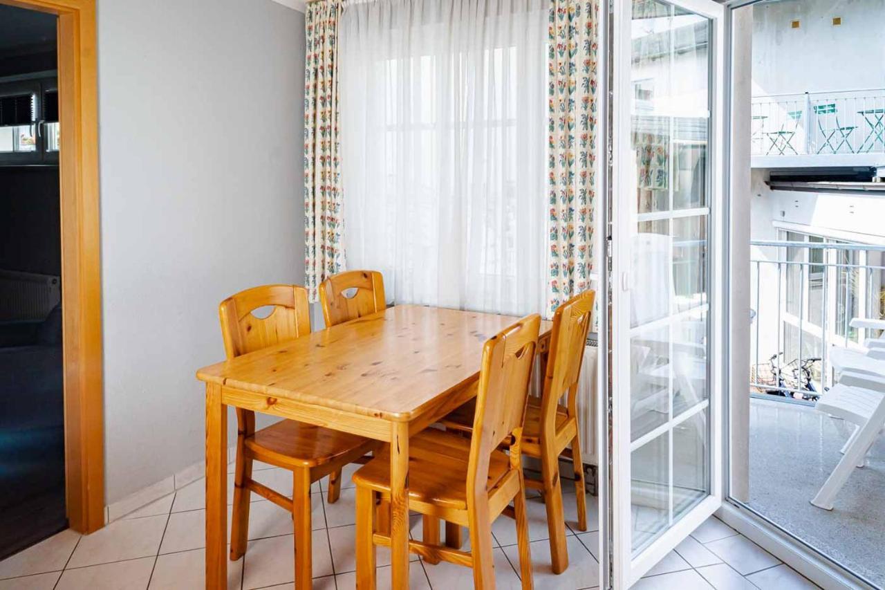Apartmenthaus Chrischanshof Rostock Buitenkant foto