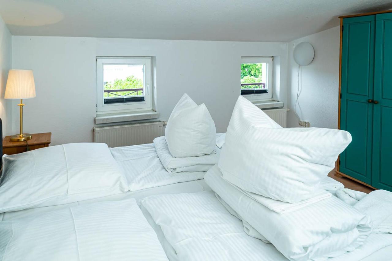 Apartmenthaus Chrischanshof Rostock Buitenkant foto