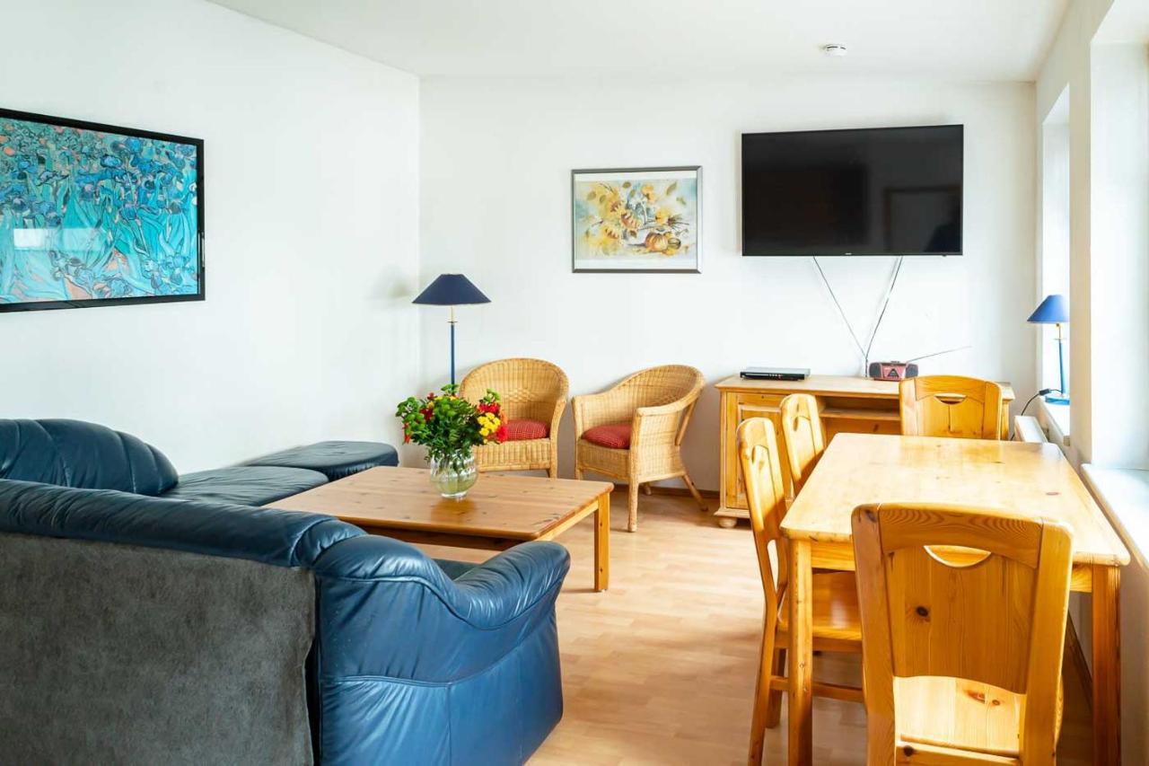 Apartmenthaus Chrischanshof Rostock Buitenkant foto