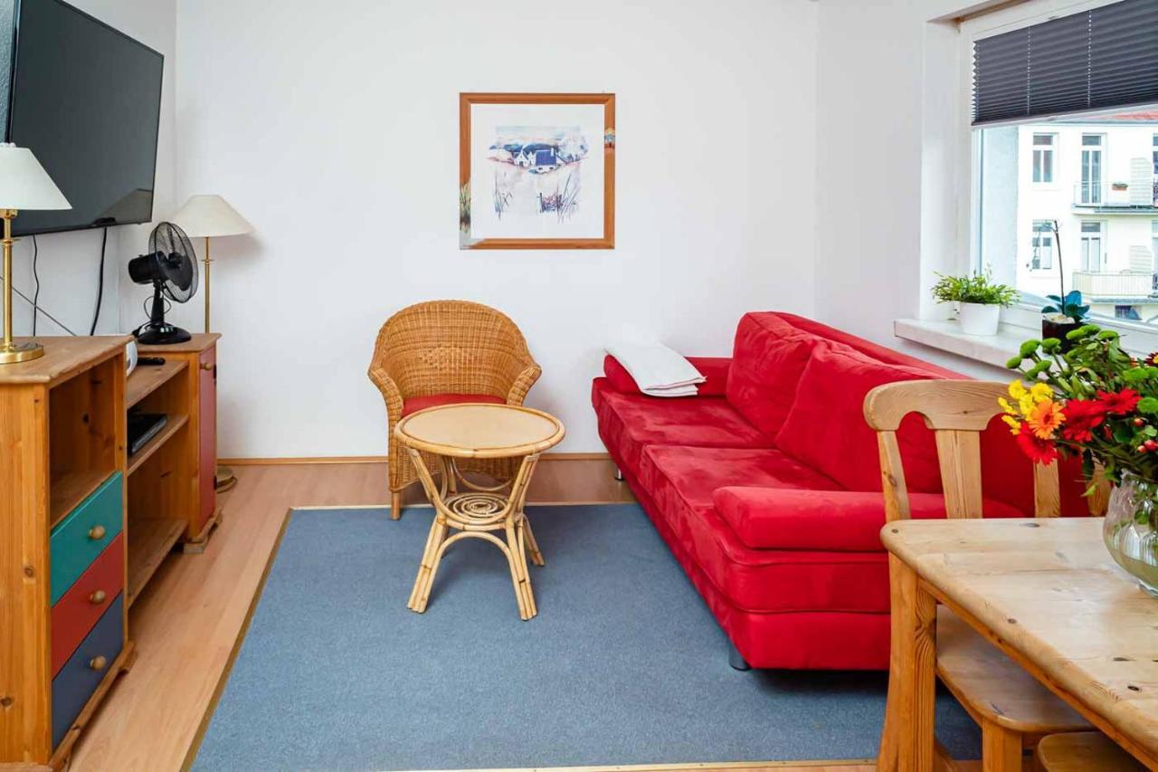 Apartmenthaus Chrischanshof Rostock Buitenkant foto